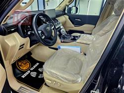 تۆیۆتا لاند کروزەر